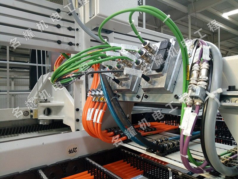 利勃海尔中国重汽加工中心
